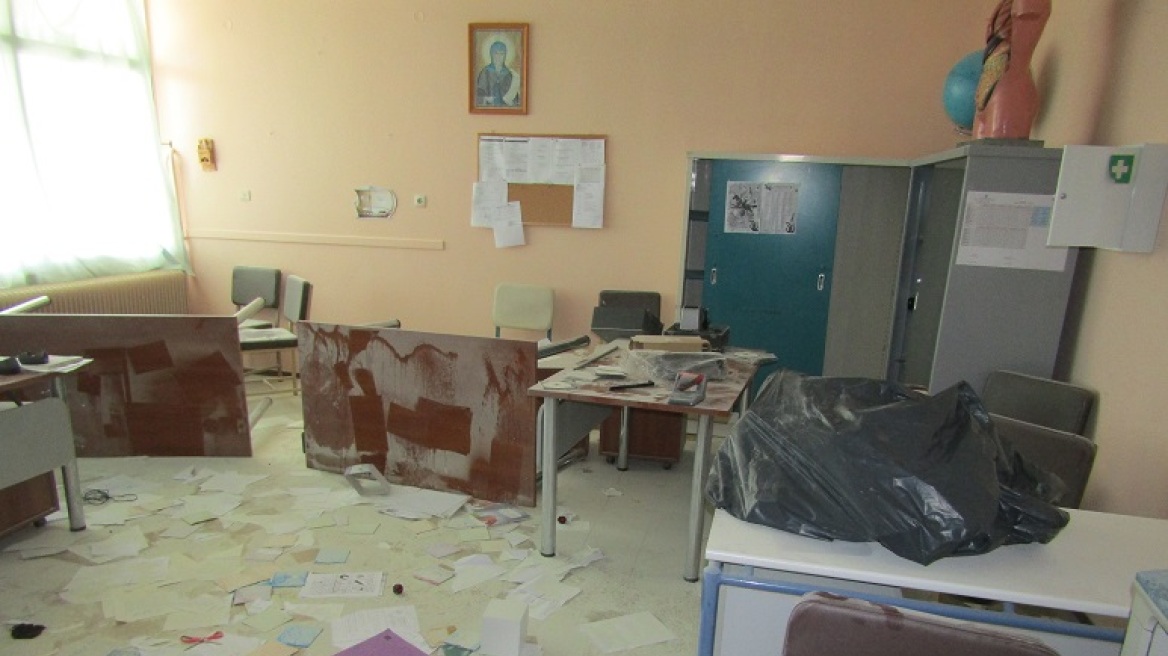 Αγρίνιο: Βάνδαλοι κατέστρεψαν σχολείο που φοιτούν Ρομά